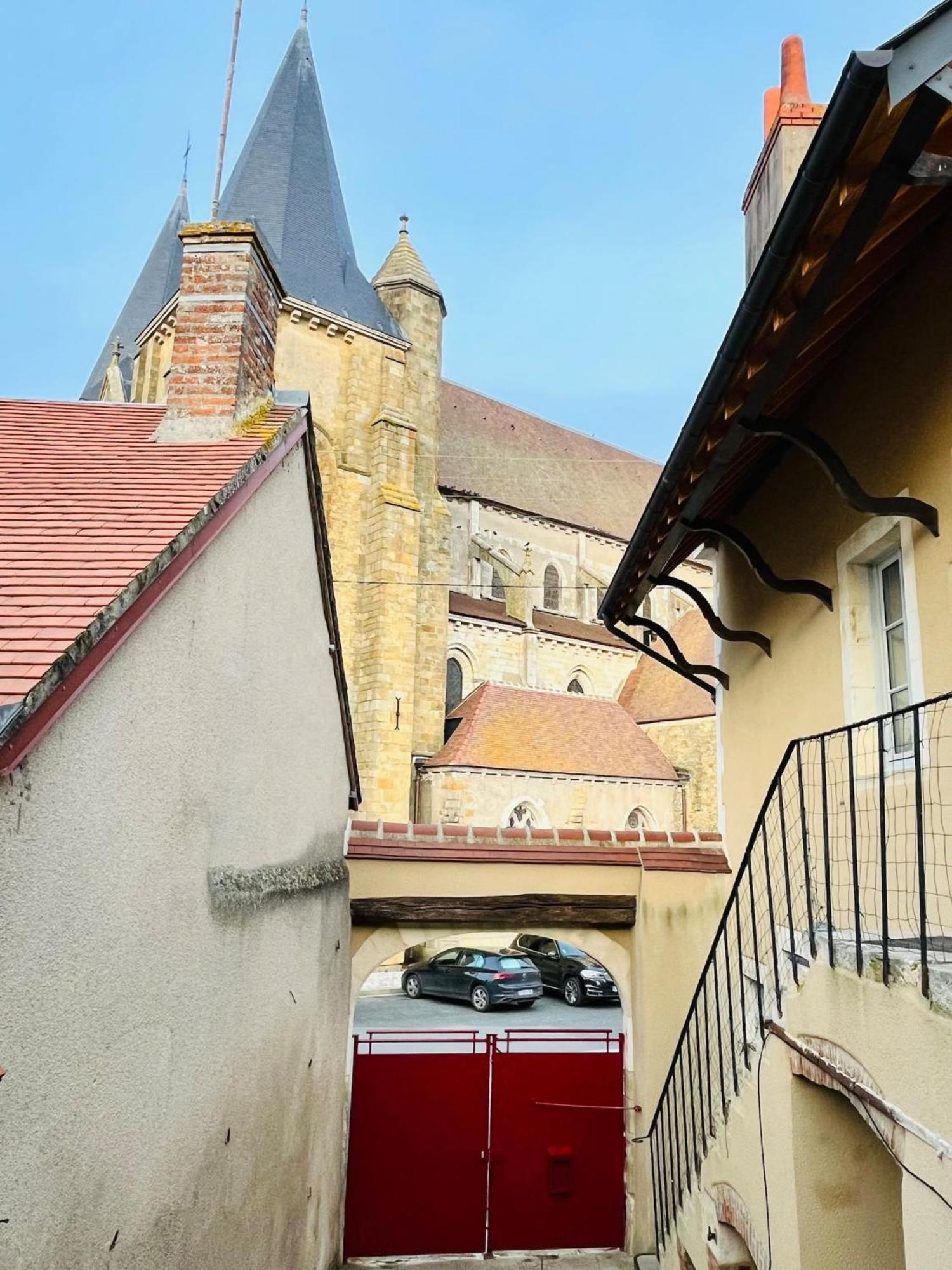 Duplex Charmant Au Coeur De Levroux Exterior photo